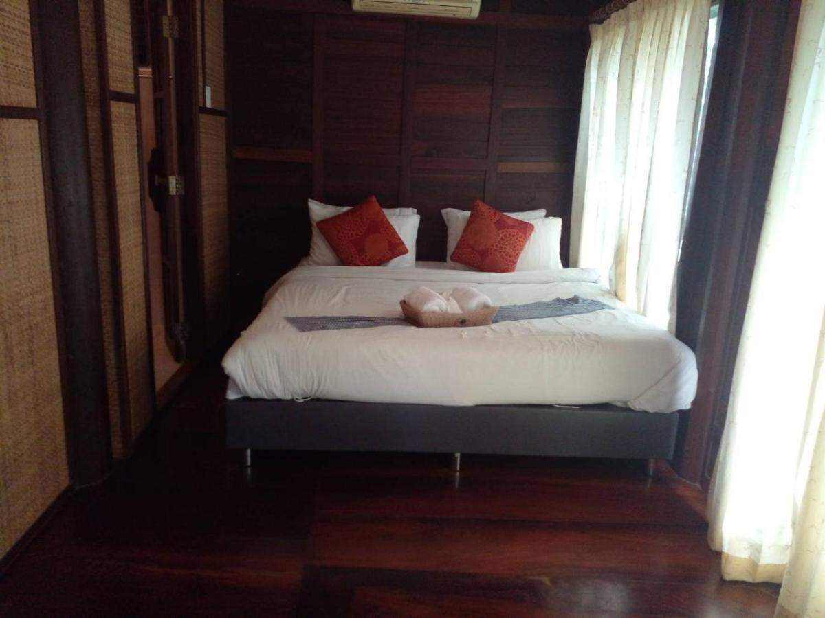Baansuanleelawadee Resort אמפווה מראה חיצוני תמונה